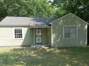 Building Photo - 420 Hodges St