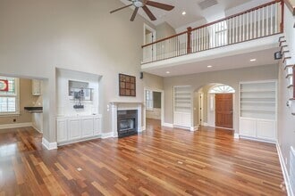 Building Photo - 8549 Refuge Pointe Cir