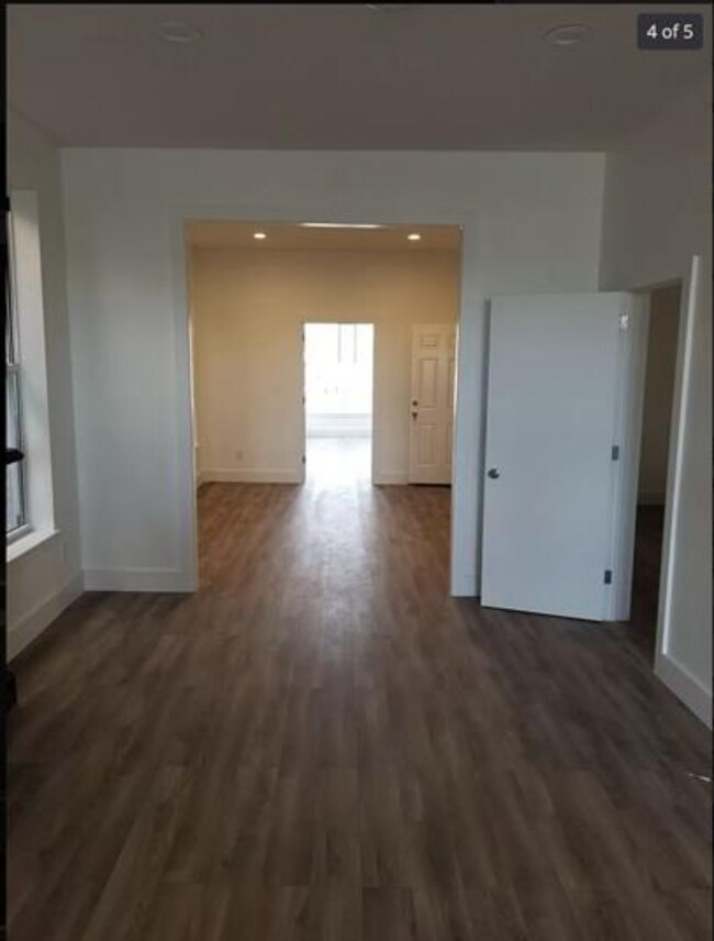 Foto del edificio - 227 2nd St
