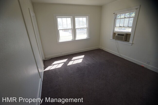 Building Photo - 3 br, 1 bath House - 115 W. Whitcomb Ave