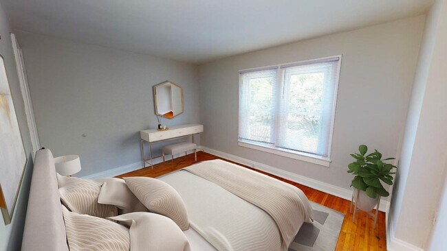 Foto del edificio - 124 W Lakeview Ave