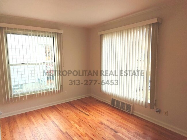 Building Photo - 1409 Royal Ave