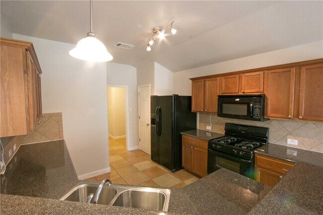Foto del edificio - 602 Red Bud Cove