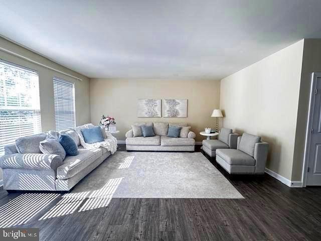 Building Photo - 9008 Hanson Grove Ct