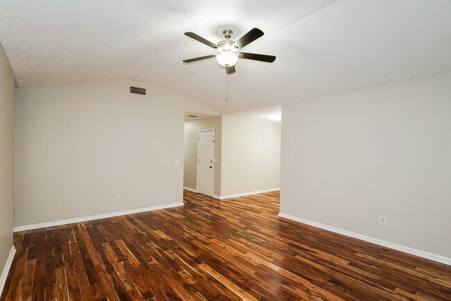 Building Photo - 452 Cedar Park Cir