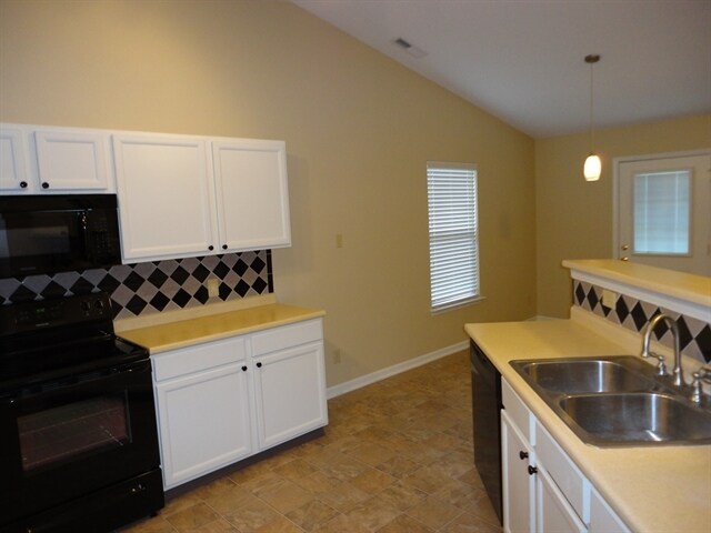 Building Photo - 5624 Grassy Bank Dr