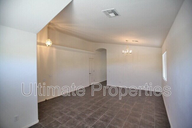 Building Photo - 21883 W Cocopah St