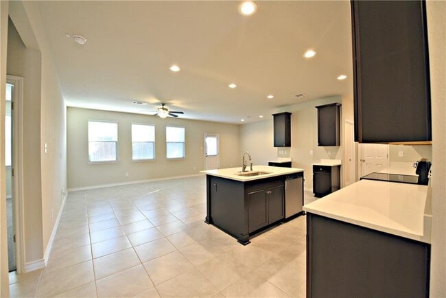 Building Photo - 544 John Muir Trl