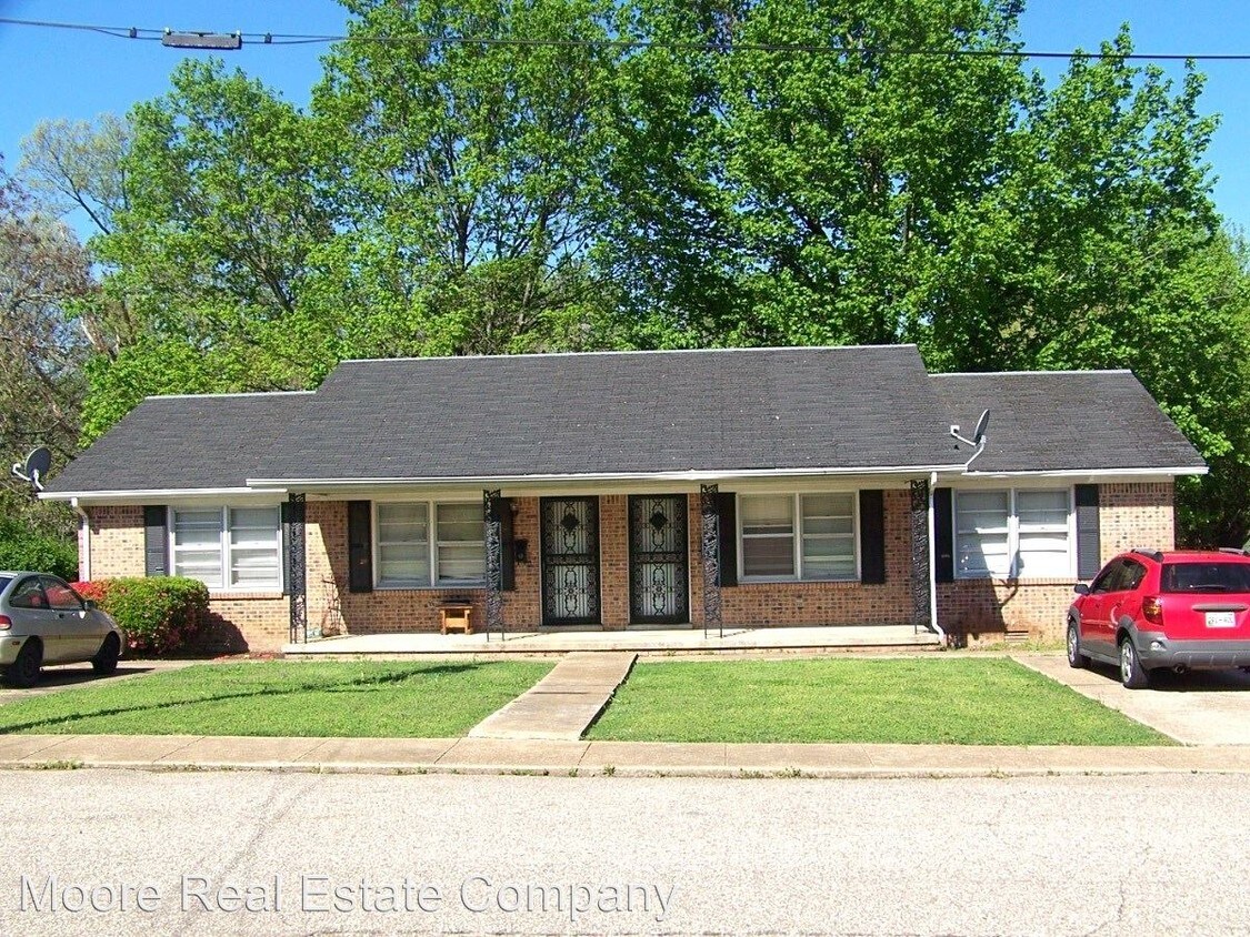 Primary Photo - 316 Woodland St