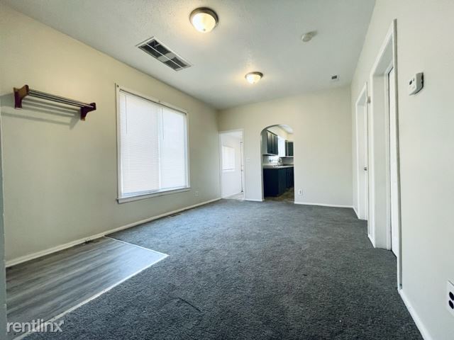 Foto del edificio - 3 br, 1 bath House - 5667 Anthon St