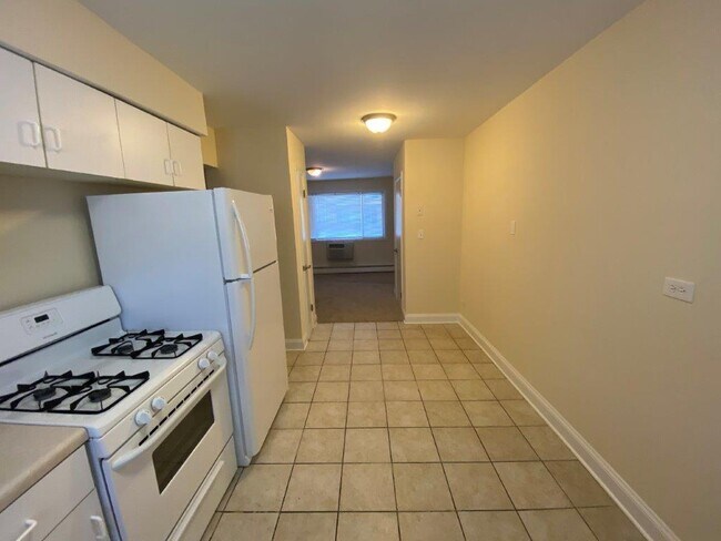 Building Photo - 9211 Skokie Blvd