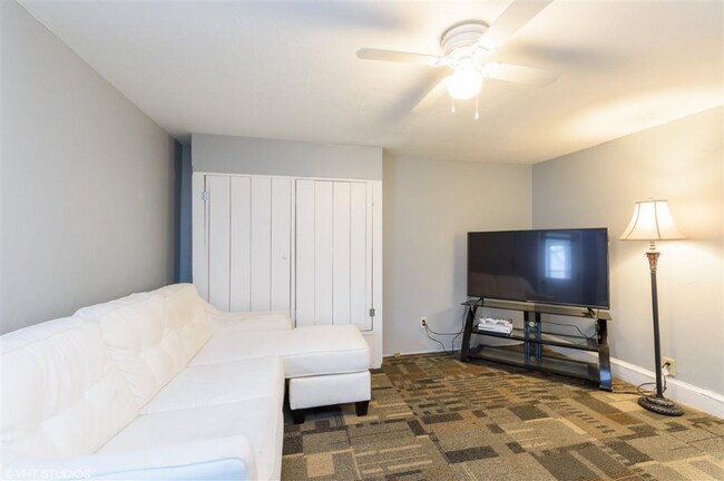 Foto del edificio - 421 1st St SE