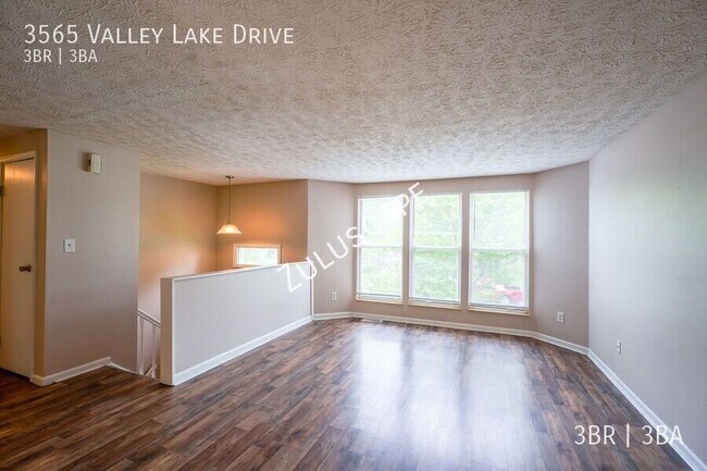 Foto del edificio - 3565 Valley Lake Dr