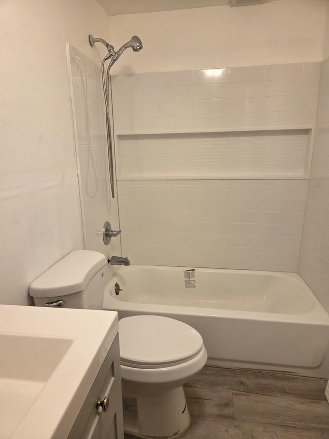 Building Photo - 20 N 7th St