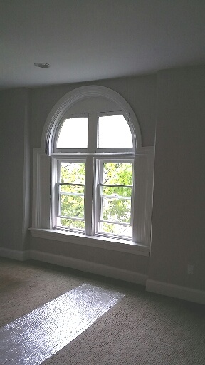 Building Photo - 306 N 2nd St