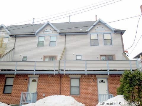 Primary Photo - 86 Howe St