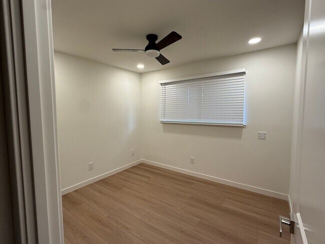 Foto del edificio - Showing Saturday 7/4 FROM 10:30-11AM and Sunday 7/5 from 2-3pm!! 3 Bed 2 Bath remodeled home