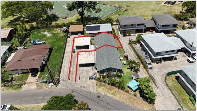 Duplex -Back Unit Available! - 85-794 Lihue St