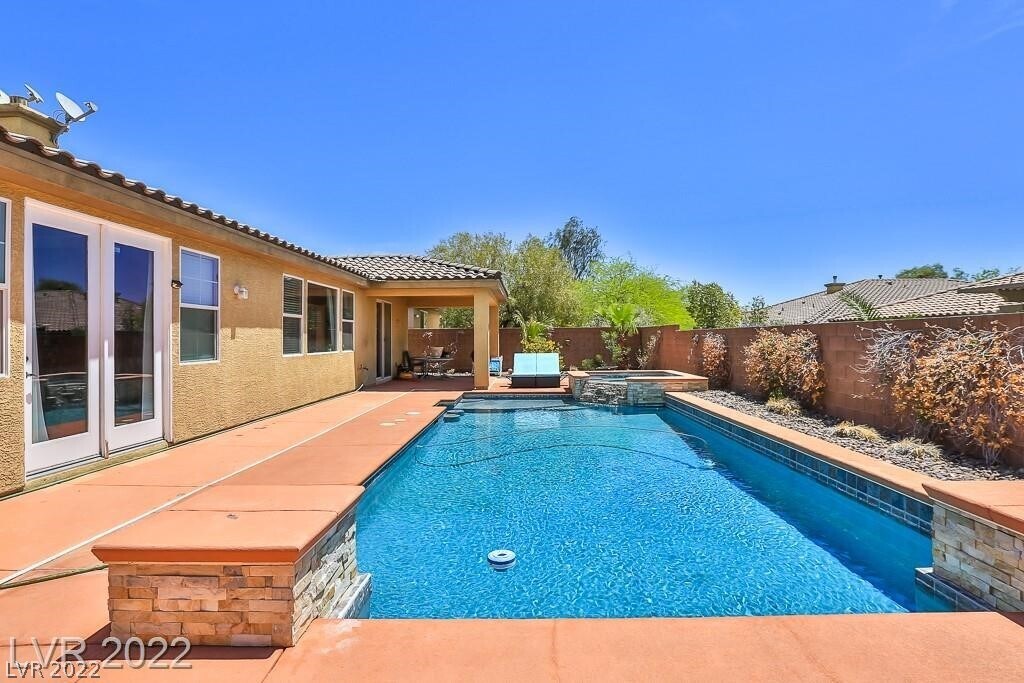 Foto principal - 7017 W Mirkwood Ave