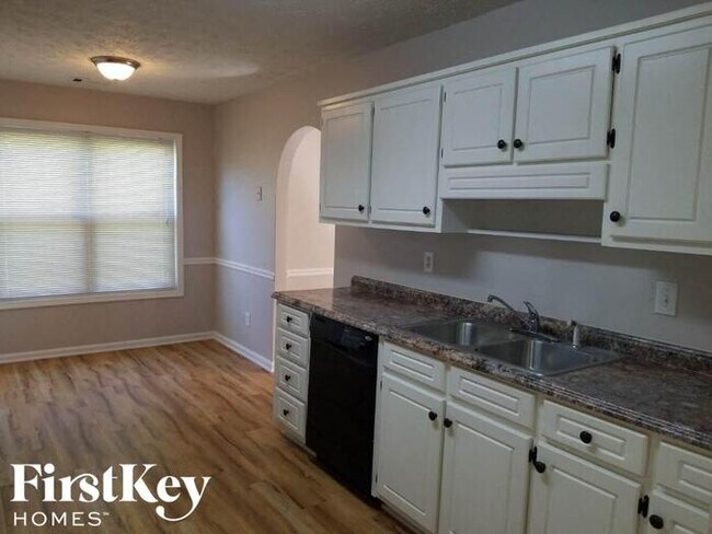 Building Photo - 1540 Summer Lake Terrace SW