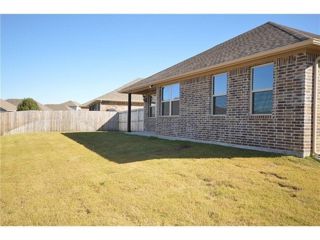 Building Photo - 41 Kramer Ln