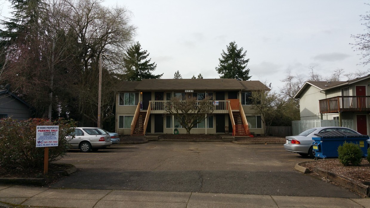 Building Photo - 2340 SW Leonard St