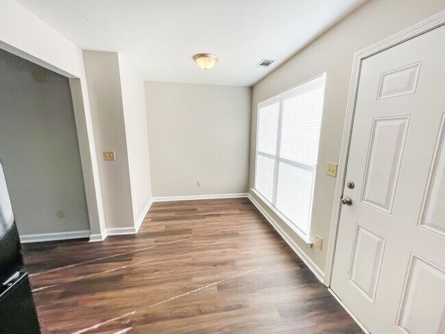 Foto del edificio - 1020 Moonlite Dr