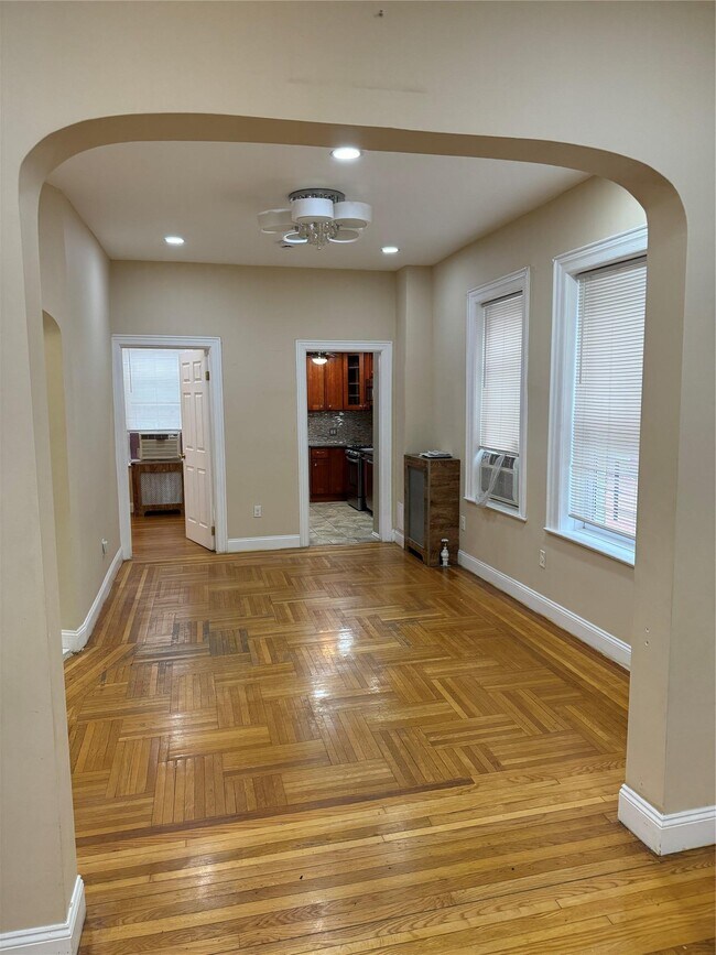 Foto del edificio - 1114 Wilcox Ave