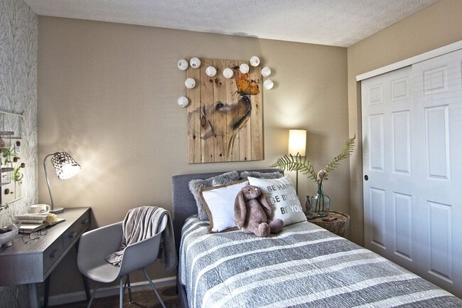 Bedrooms with natural light - Cumberland Links