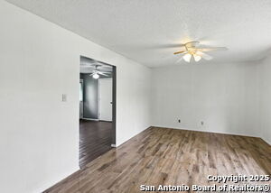 Foto del edificio - 600 N Cunningham St