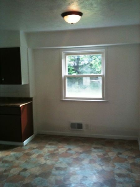 Foto del edificio - 4369 Burton St SE