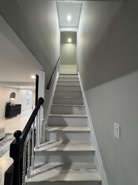 Building Photo - 29 Holland Ct