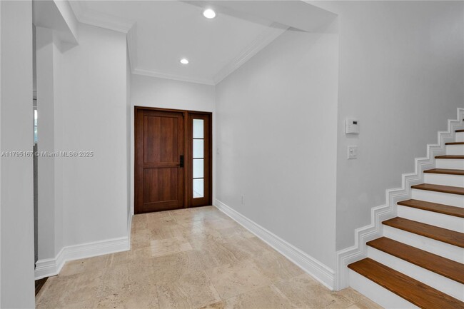 Building Photo - 1251 Anastasia Ave