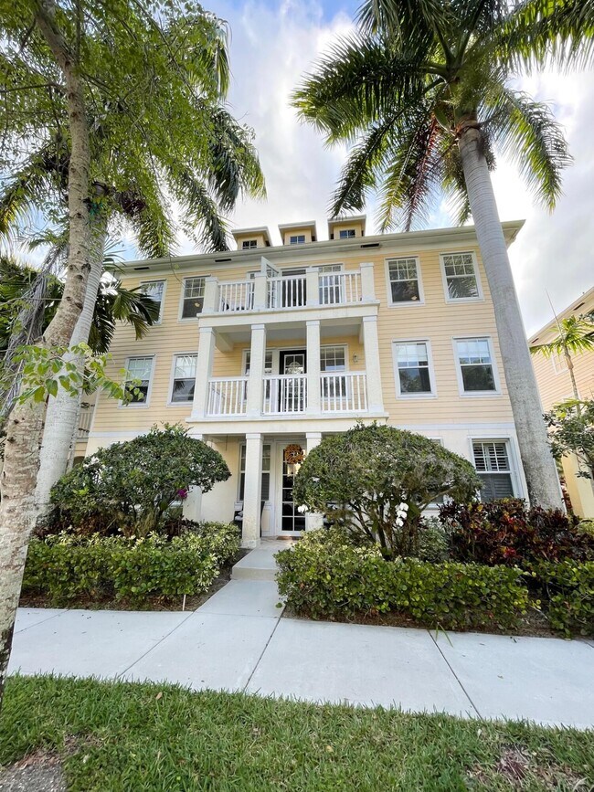 Building Photo - 276 Murcia Dr