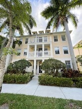 Building Photo - 276 Murcia Dr