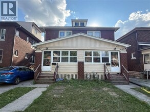 Building Photo - 467 Partington Ave
