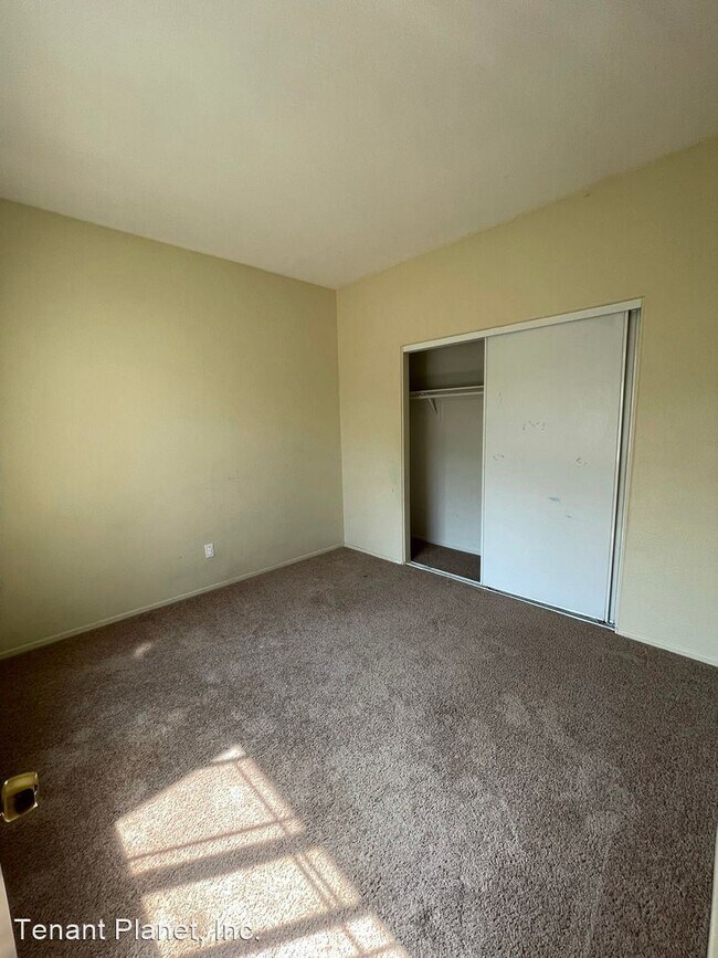 Building Photo - 10876 Ivy Hill Dr