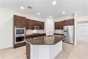 Building Photo - 5 br, 5.5 bath House - 11620 NW 83rd Way