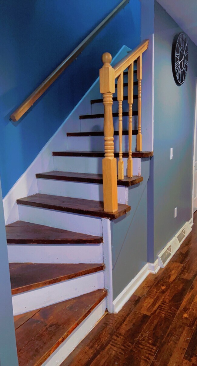 974 Pontiac Ave, Cranston, RI 02920 Townhome Rentals in Cranston RI