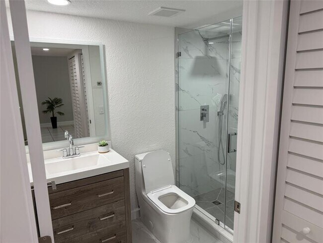 Foto del edificio - 7015 NW 173rd Dr