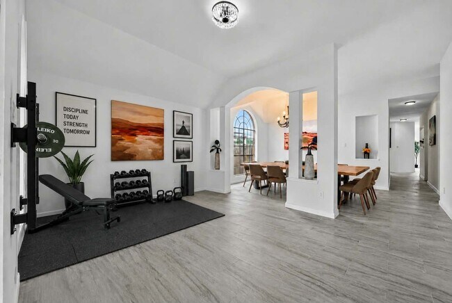 Foto del edificio - 16119 Mission Glen Dr