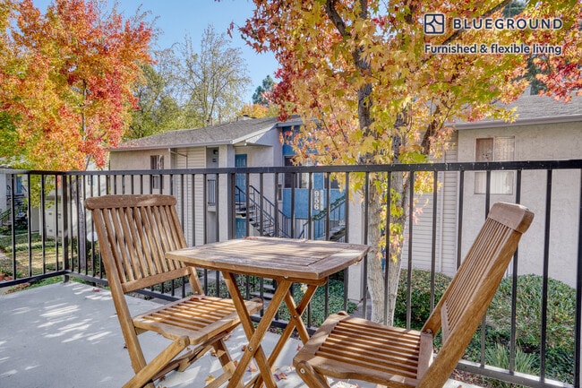 Building Photo - 940 Willowleaf Dr