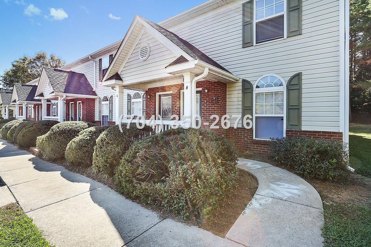 Primary Photo - 1308 S Hayne St