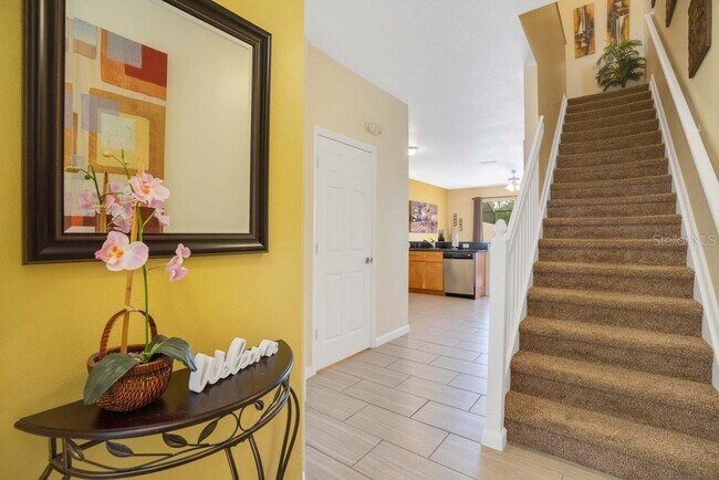 Building Photo - 2372 Silver Palm Dr