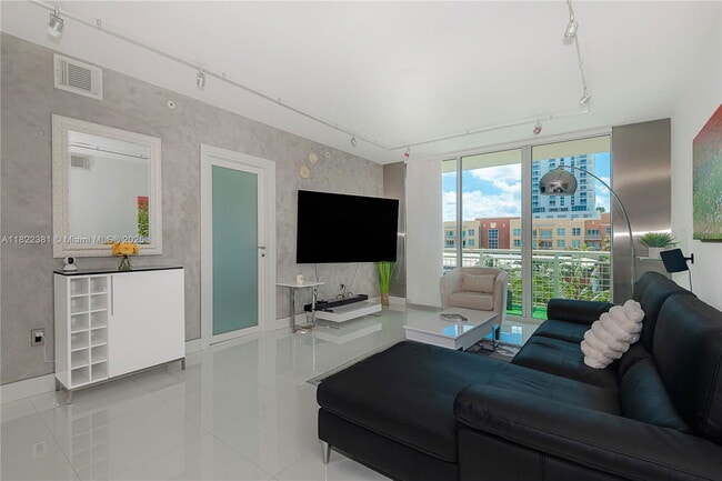 Foto del edificio - 2000 N Bayshore Dr