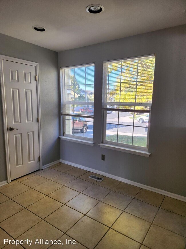 Building Photo - 3 br, 3 bath House - 1278 Lark Avenue