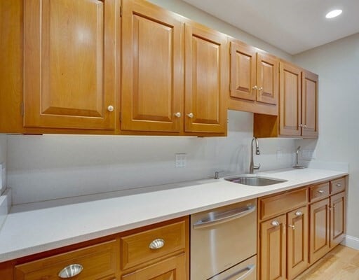 Building Photo - 100 Keyes Rd