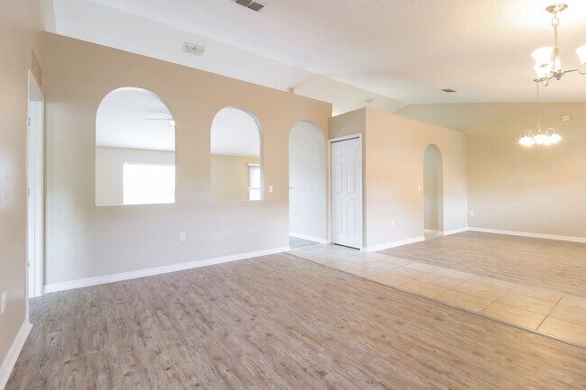 Building Photo - 620 Monte Vista Way