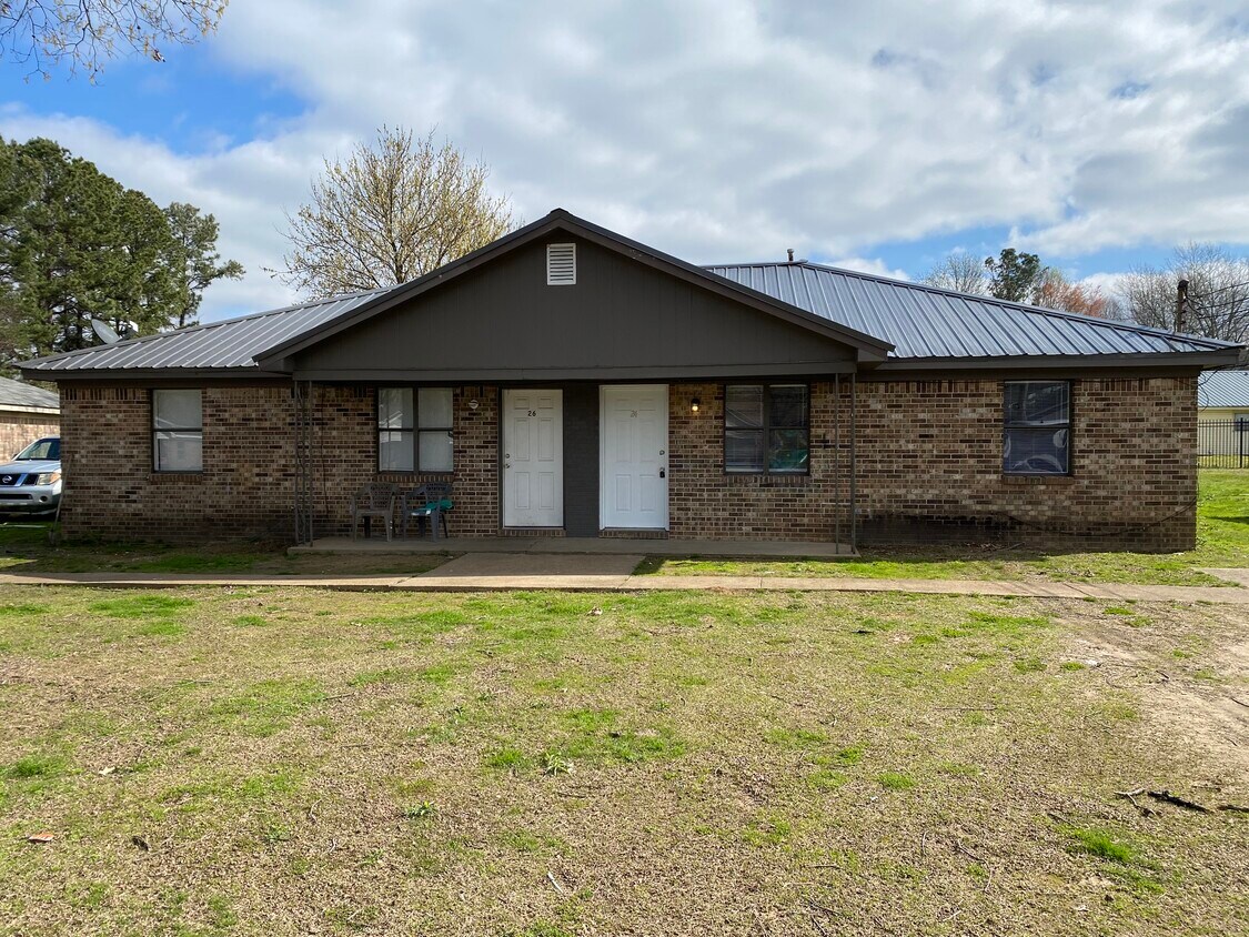 24 Lennon Cove, Jackson, TN 38305 House Rental in Jackson, TN