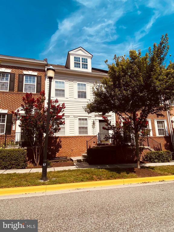 Building Photo - 4208 Talmadge Cir